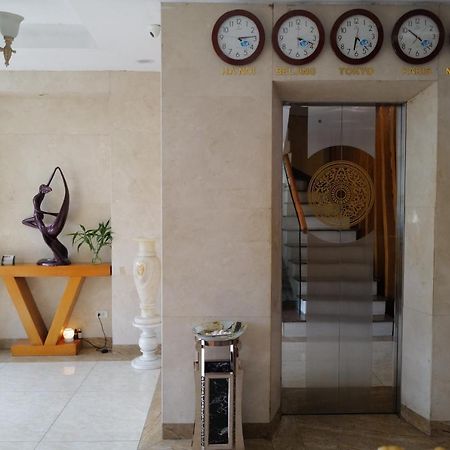 OYO 1045 B Hotel Hanoi Buitenkant foto