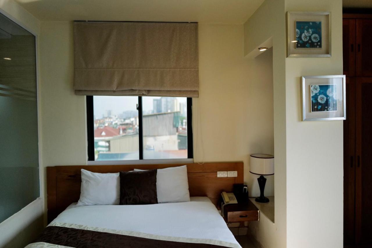 OYO 1045 B Hotel Hanoi Buitenkant foto