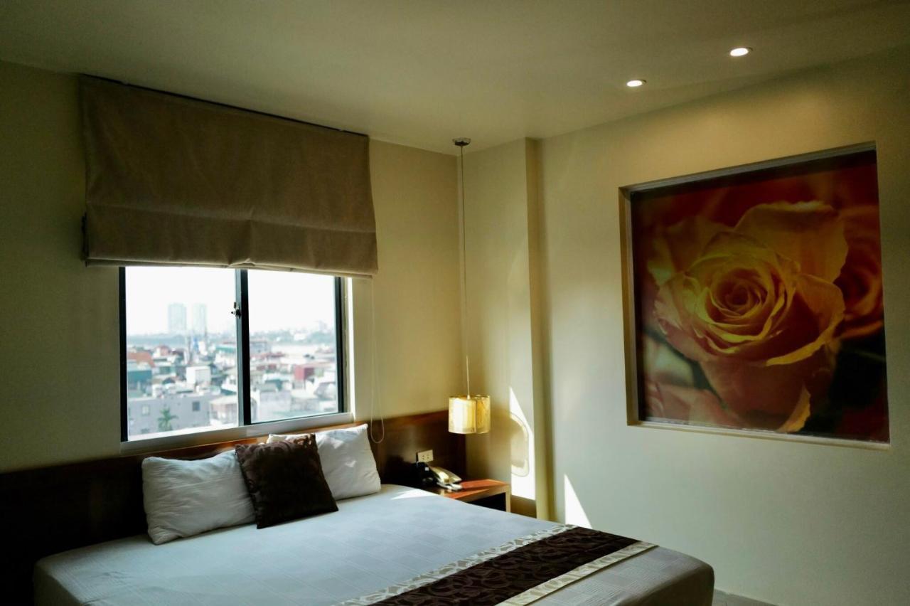 OYO 1045 B Hotel Hanoi Buitenkant foto