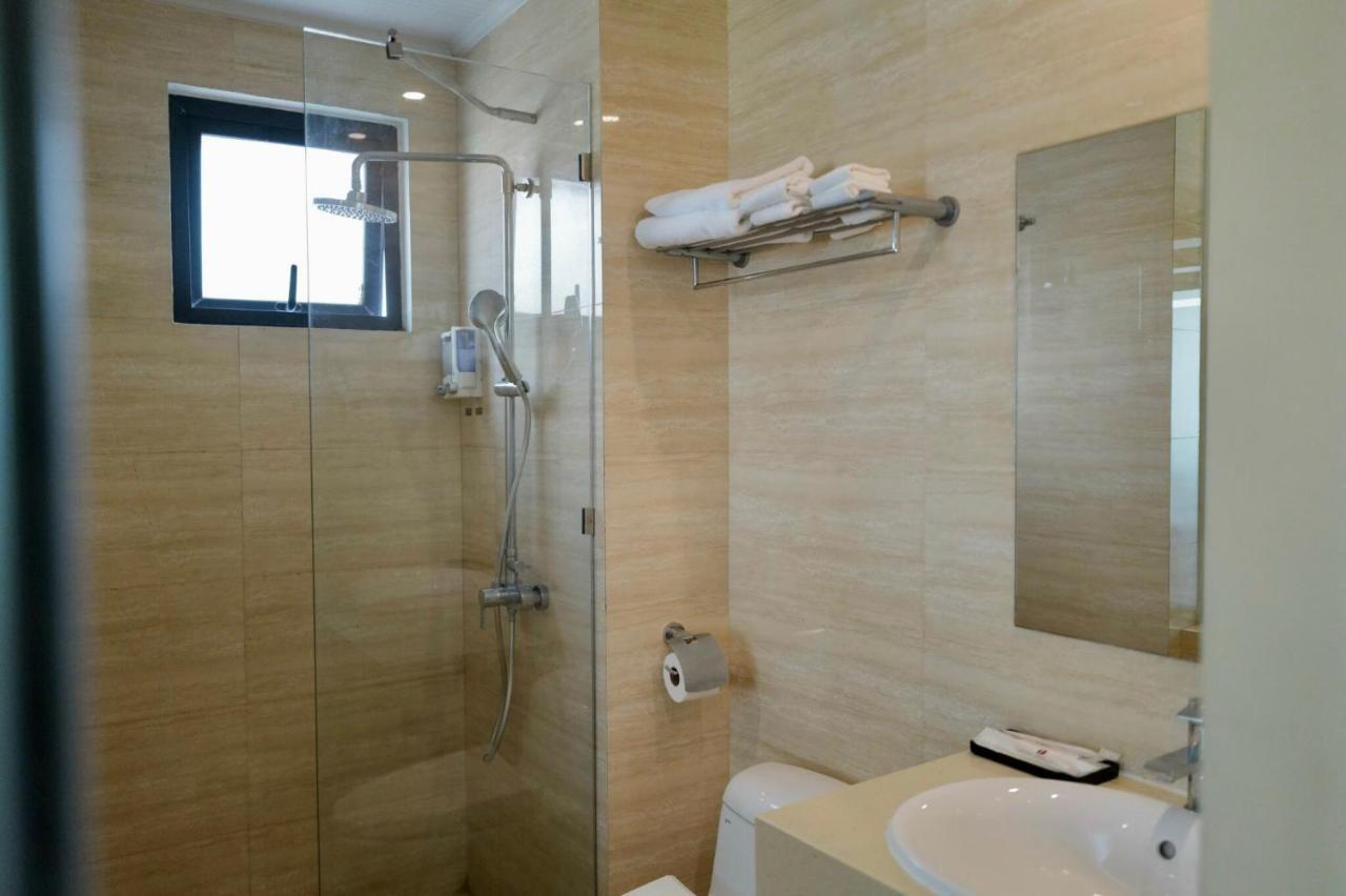 OYO 1045 B Hotel Hanoi Buitenkant foto
