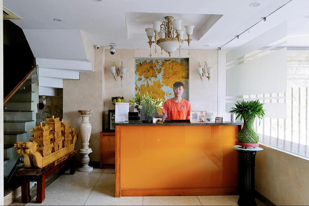 OYO 1045 B Hotel Hanoi Buitenkant foto