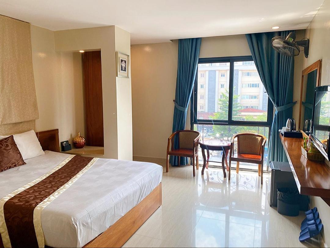 OYO 1045 B Hotel Hanoi Buitenkant foto